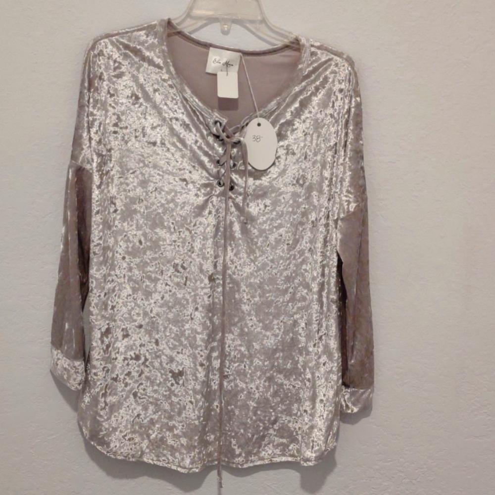 NWT Ella Mana size Large